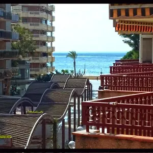 https://sunflatholidays-calle-saragossa-vistas-mar.top-hotels-tarragona.com